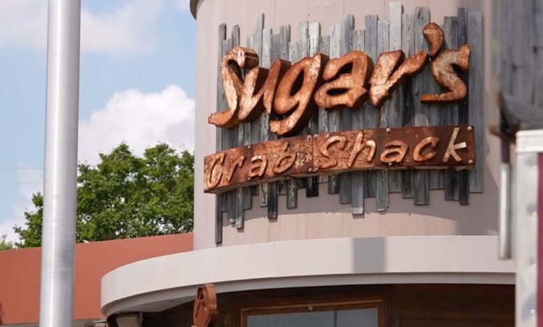 Masked Gunman Killed by Employee During Attempted Robbery at Sugar’s Crab Shack