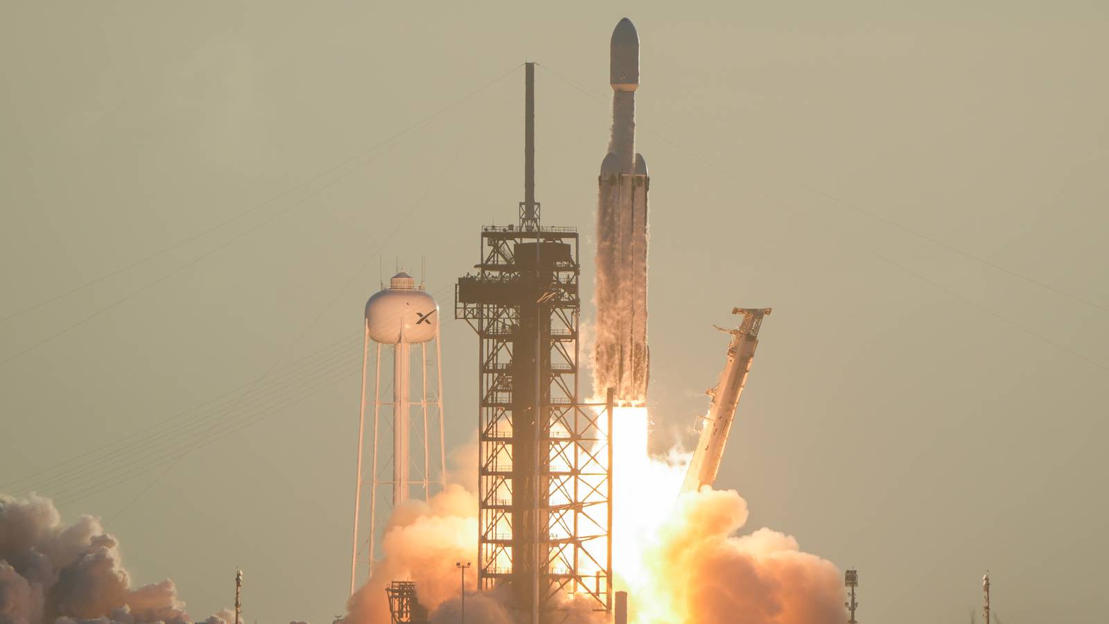 A SpaceX Falcon Heavy rocket lifts off from launch complex 39A at the Kennedy Space Center.